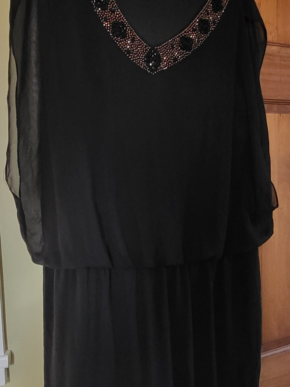 S.L. Fashions Black V-Neck Beaded Tunic